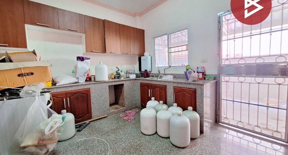 For sale 3 bedrooms house in Mueang Samut Sakhon, Samut Sakhon