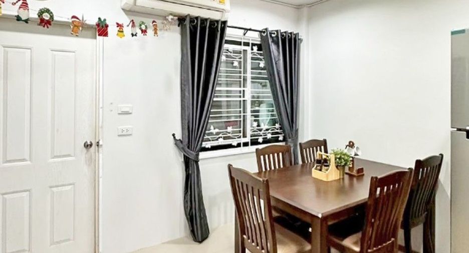 For sale 3 bedrooms townhouse in Mueang Chon Buri, Chonburi