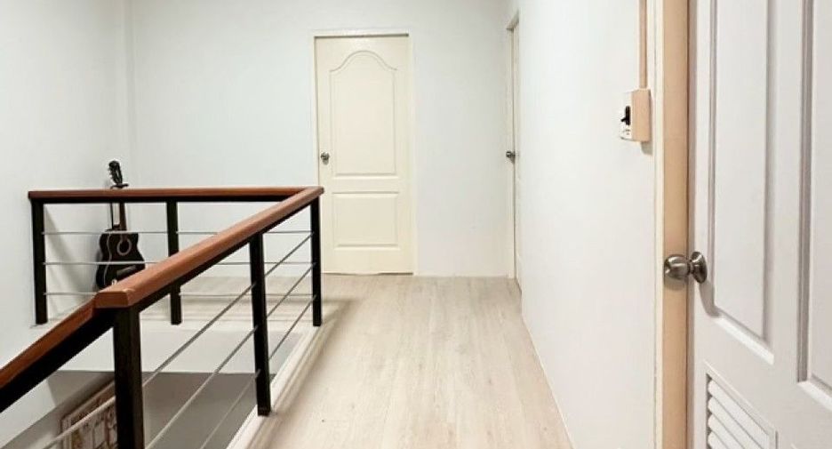 For sale 3 bedrooms townhouse in Mueang Chon Buri, Chonburi