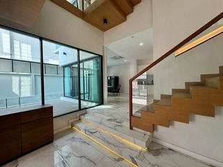 À vendre 3 chambres maison à Wang Thonglang, Bangkok