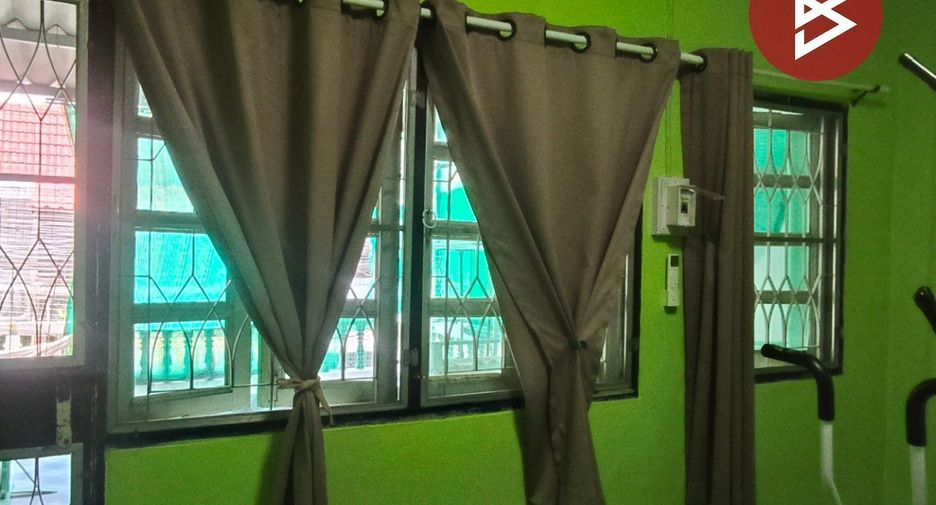 For sale 2 bedrooms townhouse in Bang Khae, Bangkok