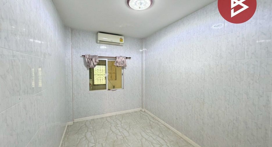 For sale 3 bedrooms townhouse in Thanyaburi, Pathum Thani