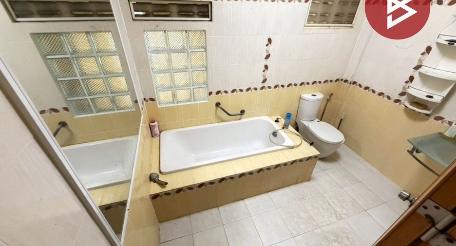 For sale 3 bedrooms townhouse in Thanyaburi, Pathum Thani