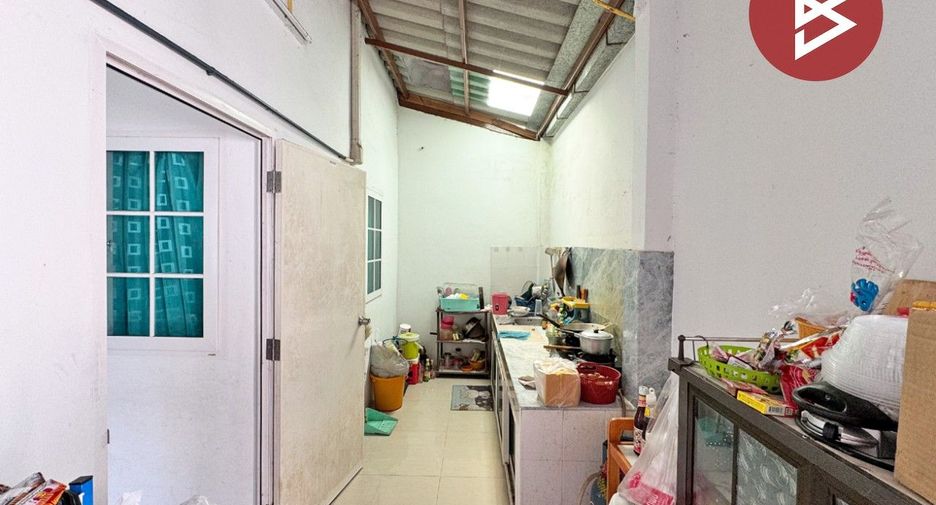 Casa adosada en venta de 4 habitaciones en Mueang Samut Prakan, Samut Prakan