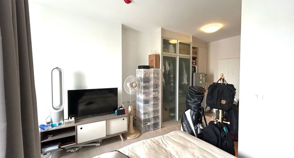 For sale studio condo in Huai Khwang, Bangkok