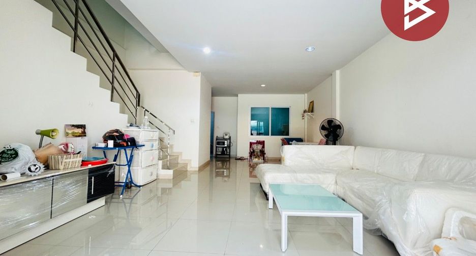 For sale 3 bedrooms townhouse in Thung Khru, Bangkok