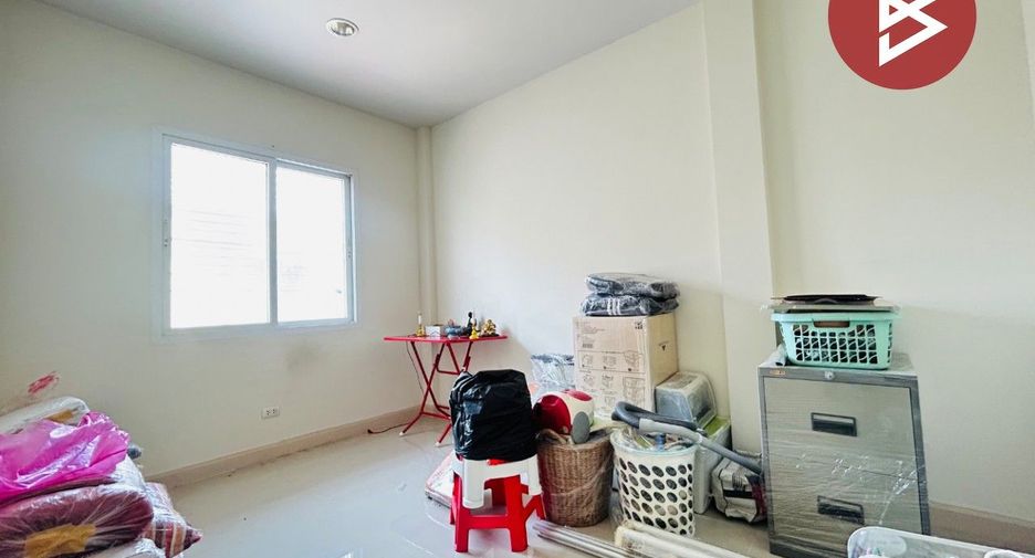 For sale 3 bedrooms townhouse in Thung Khru, Bangkok