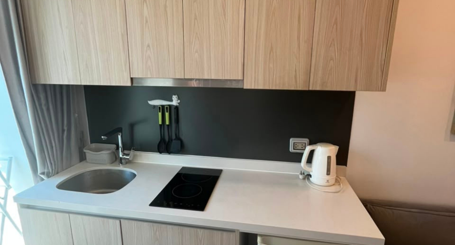 For sale 1 bed condo in Bang Lamung, Chonburi