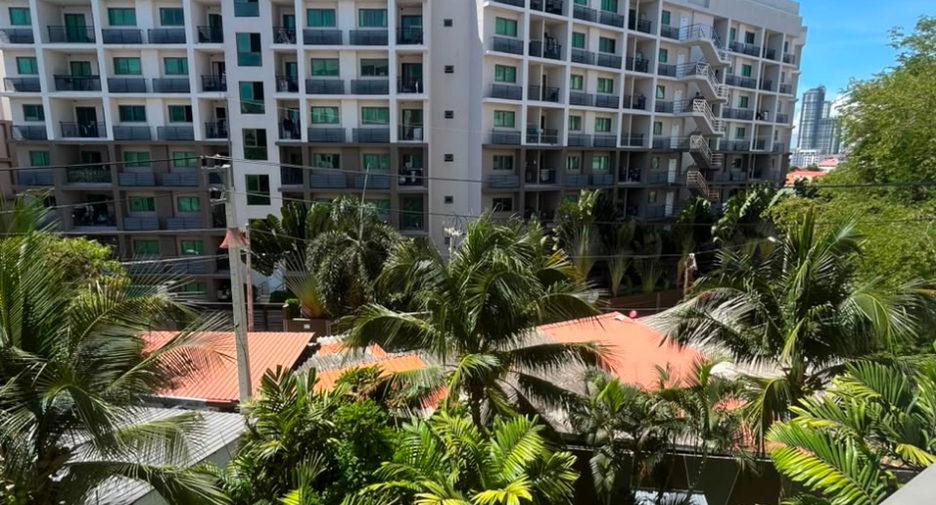 For sale 1 bed condo in Bang Lamung, Chonburi