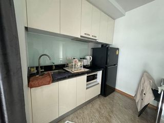 Продажа 1 кровать кондо в Хуаи Кхщанг, Бангкок