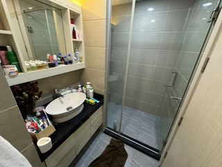 Продажа 1 кровать кондо в Хуаи Кхщанг, Бангкок