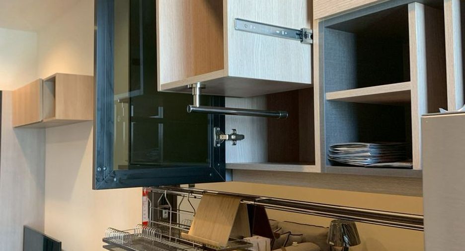 For sale 1 Beds condo in Huai Khwang, Bangkok