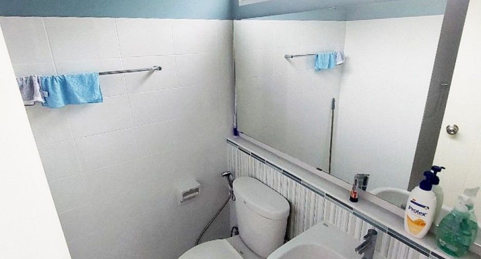 For sale 2 bedrooms townhouse in Phra Samut Chedi, Samut Prakan