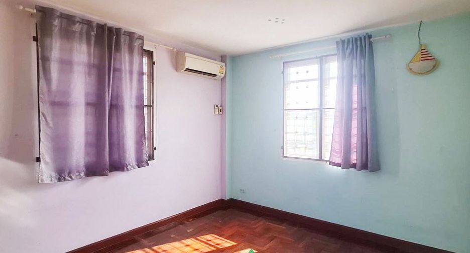Casa en venta de 5 habitaciones en Mueang Nonthaburi, Nonthaburi