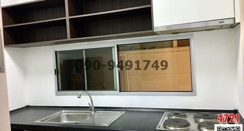 For rent 3 bedrooms townhouse in Bueng Kum, Bangkok