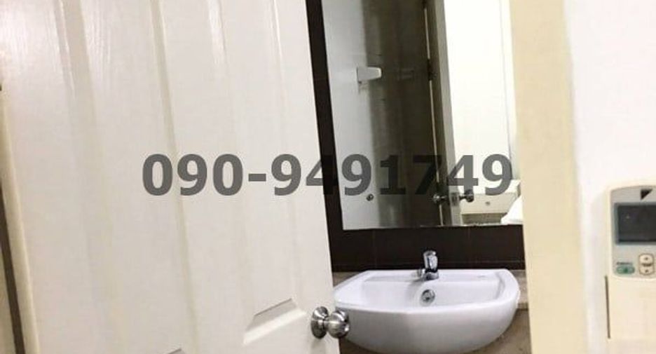 For rent 3 bedrooms townhouse in Bueng Kum, Bangkok