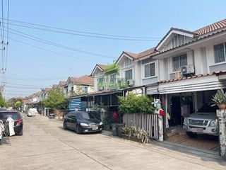 出售 3 卧室 联排别墅 在 Khlong Luang, Pathum Thani