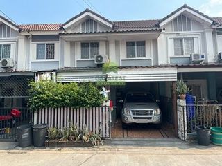 出售 3 卧室 联排别墅 在 Khlong Luang, Pathum Thani