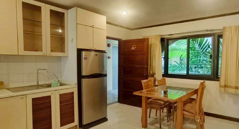 À louer 2 chambres condo à Khlong Toei, Bangkok