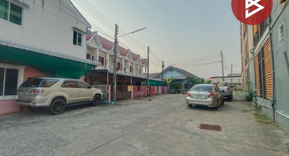 出售 3 卧室 联排别墅 在 Sai Mai, 曼谷