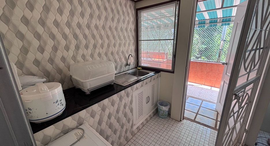 Casa en alquiler de 4 habitaciones en Klaeng, Rayong