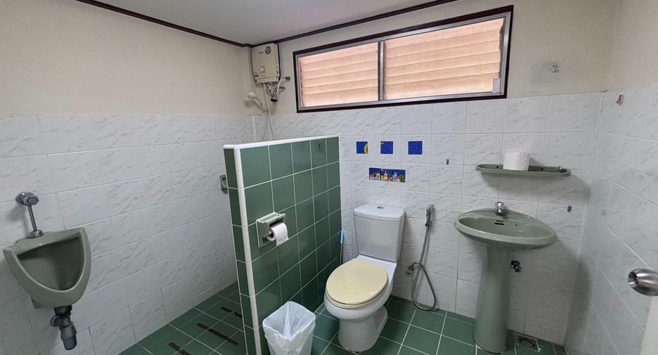 Casa en alquiler de 4 habitaciones en Klaeng, Rayong