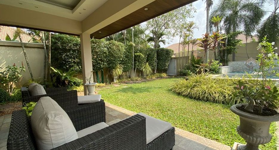 Haus zum Kauf mit 4 Zimmer in Bang Lamung, Chonburi