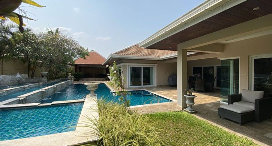 Haus zum Kauf mit 4 Zimmer in Bang Lamung, Chonburi