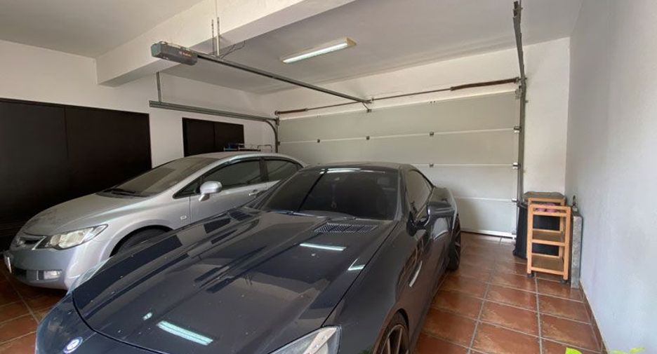 Haus zum Kauf mit 4 Zimmer in Bang Lamung, Chonburi