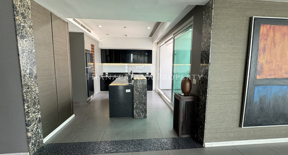 Wohnung zum Kauf mit 4 Zimmer in Sathon, Bangkok