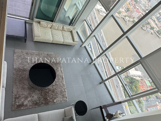 For sale 4 bedrooms condo in Sathon, Bangkok