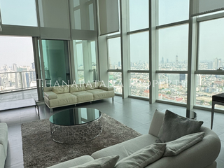 For sale 4 bedrooms condo in Sathon, Bangkok
