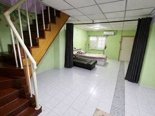 ขาย 3 ห้องนอน ทาวน์เฮ้าส์ ใน คันนายาว, กรุงเทพฯ