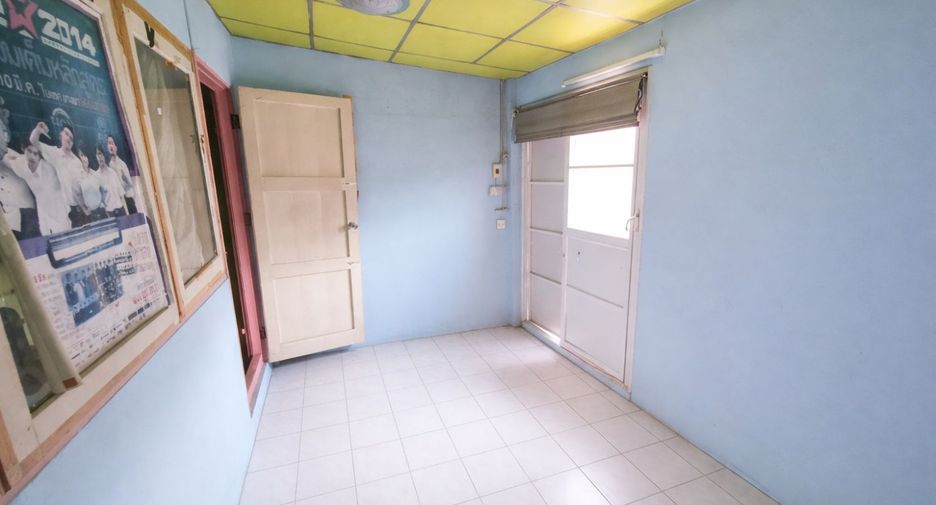 For sale 3 bedrooms townhouse in Khan Na Yao, Bangkok