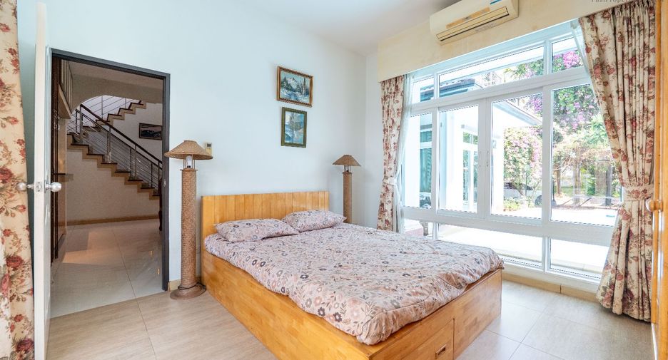 For sale 4 bedrooms house in Bang Khae, Bangkok
