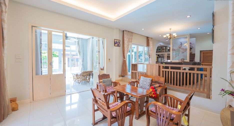 For sale 4 bedrooms house in Bang Khae, Bangkok