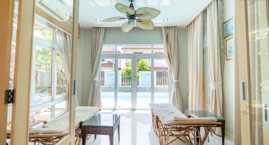 For sale 4 bedrooms house in Bang Khae, Bangkok