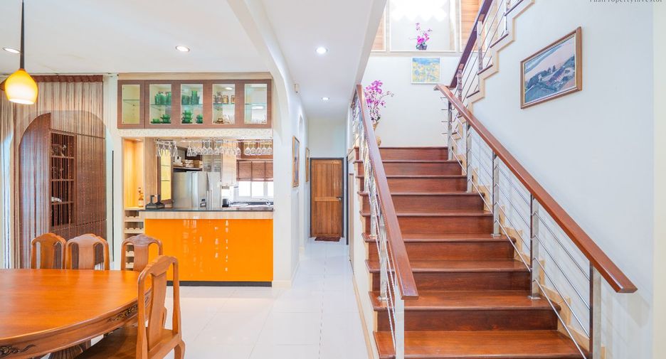 For sale 4 bedrooms house in Bang Khae, Bangkok