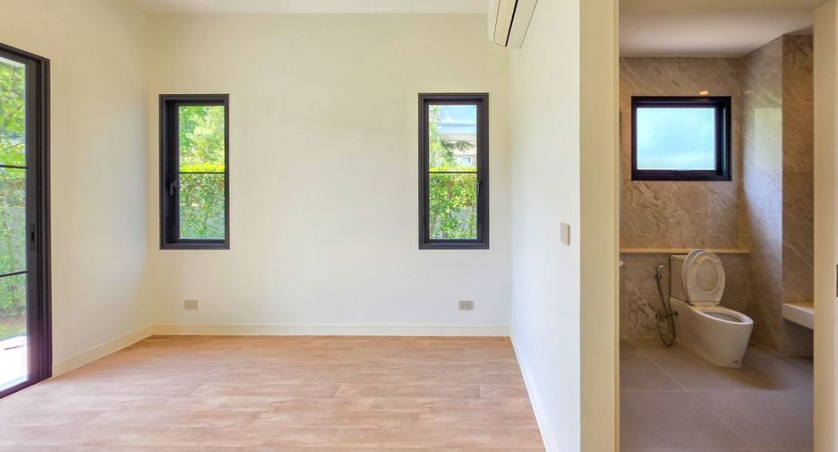 Haus zum Kauf mit 5 Zimmer in Bang Khen, Bangkok