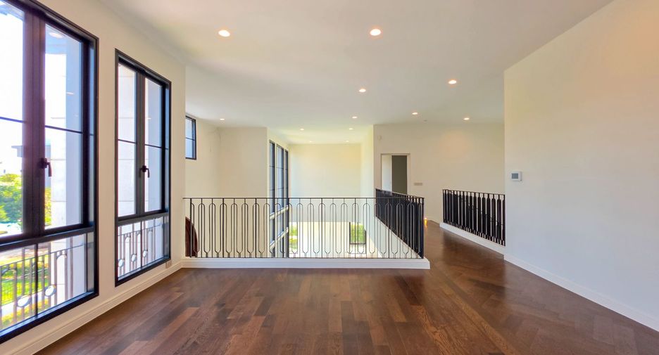 Haus zum Kauf mit 5 Zimmer in Bang Khen, Bangkok