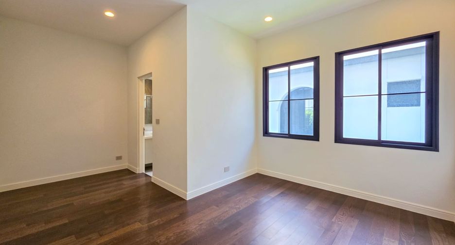 Haus zum Kauf mit 5 Zimmer in Bang Khen, Bangkok