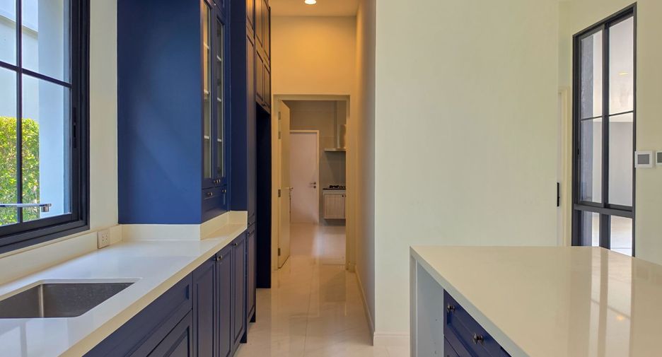 Haus zum Kauf mit 5 Zimmer in Bang Khen, Bangkok