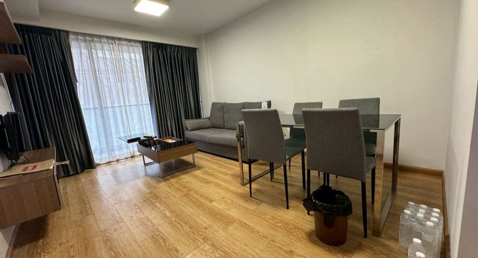 For sale 2 bedrooms condo in Huai Khwang, Bangkok