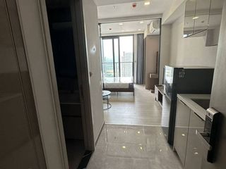 Продажа 1 кровать кондо в Хуаи Кхщанг, Бангкок