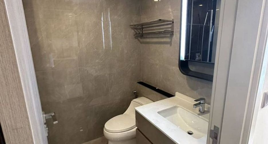 À vendre 1 chambre condo à Huai Khwang, Bangkok