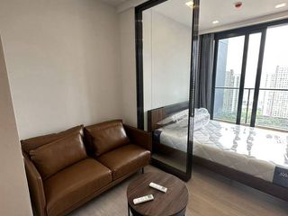 Продажа 1 кровать кондо в Хуаи Кхщанг, Бангкок
