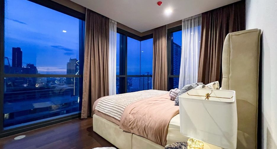 À louer 2 chambres condo à Pathum Wan, Bangkok