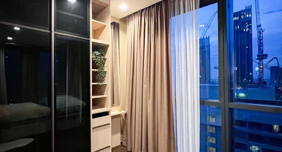 À louer 2 chambres condo à Pathum Wan, Bangkok