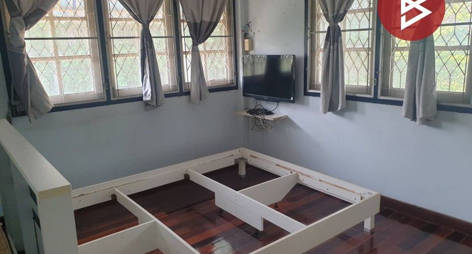 For sale 2 bedrooms townhouse in Mueang Nakhon Sawan, Nakhon Sawan