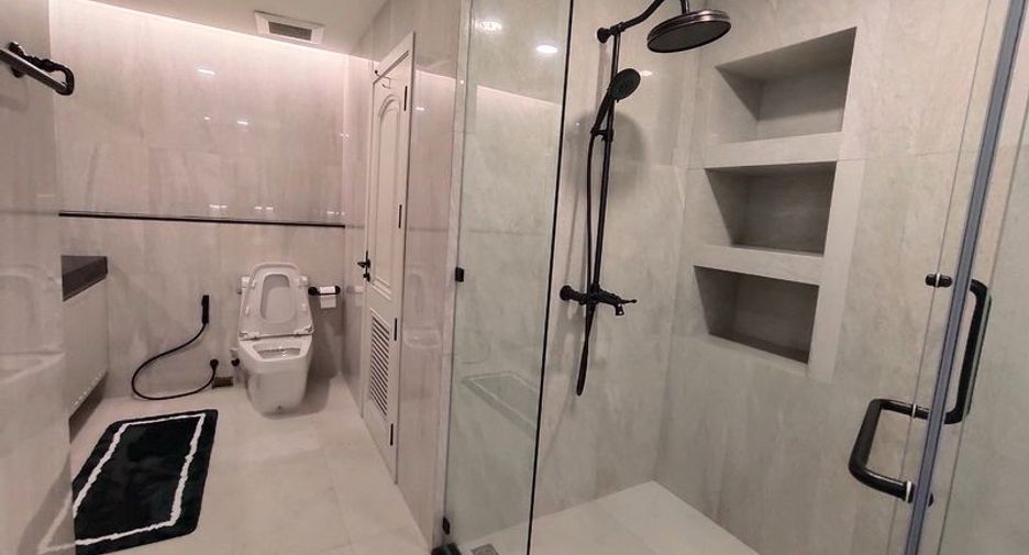 For rent 3 ベッドルーム condo in Watthana, Bangkok